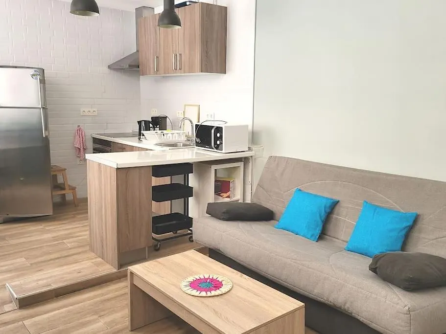 Studio Type Loft Malaga Gare De Trains Et Plage Apartmán
